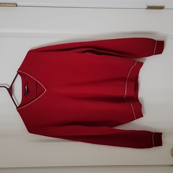 The Gleneagles Range Size Unknown Red Wool V Neck Sweater Blue & White Accents - Picture 2 of 10